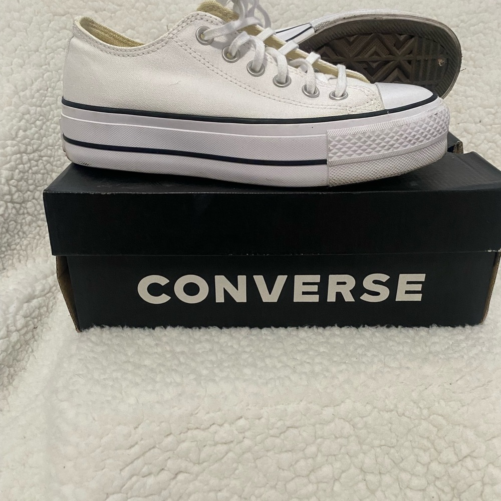Converse White Low-Top Shoes with Black Accents